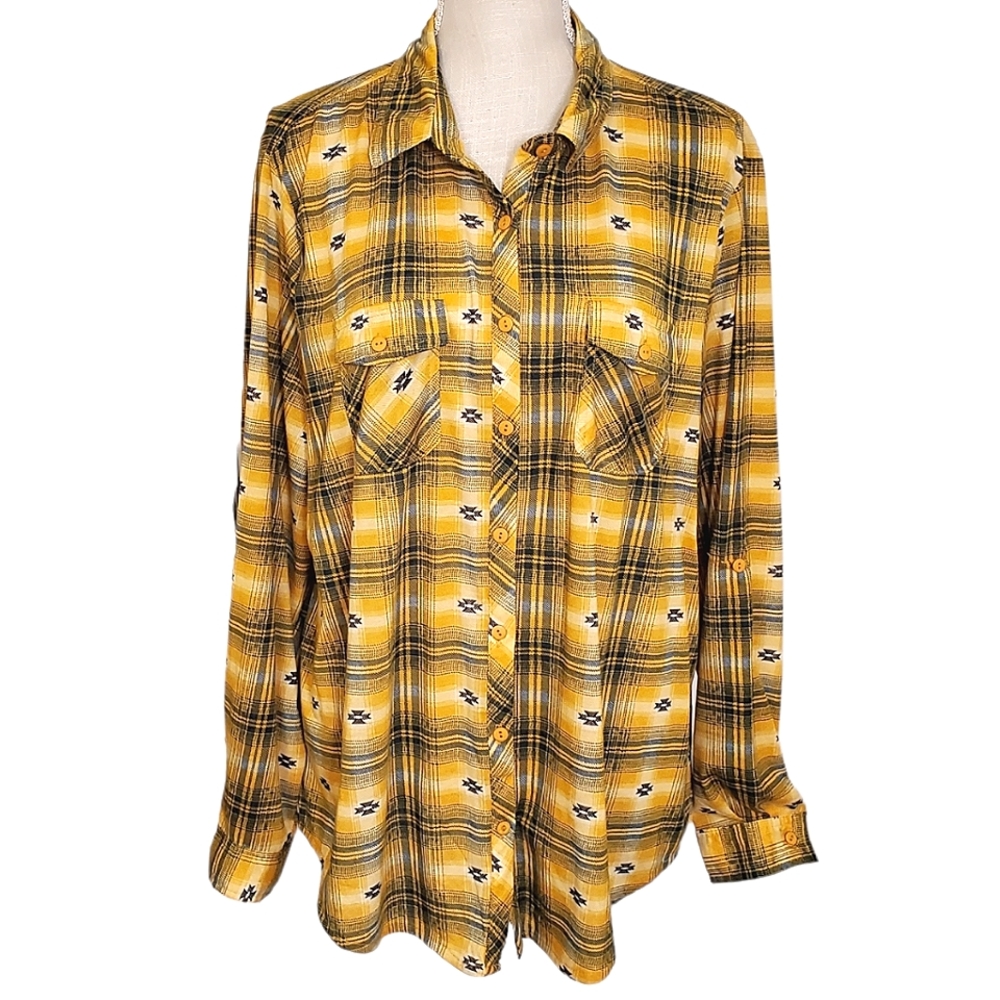 PASSPORT | Women's yellow and blue plaid button-front shirt. Size 3X.